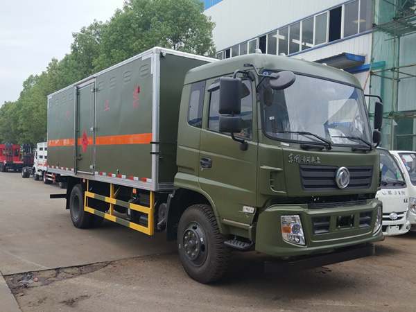 東風6米1(9噸)爆破器材車