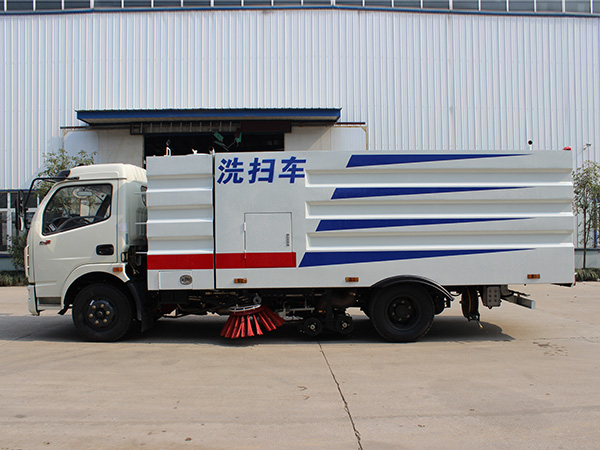 東風(fēng)多利卡洗掃車(國V)