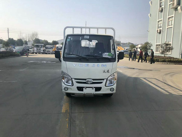 躍進(jìn)3.3米汽油(藍(lán)牌)氣瓶車(chē)