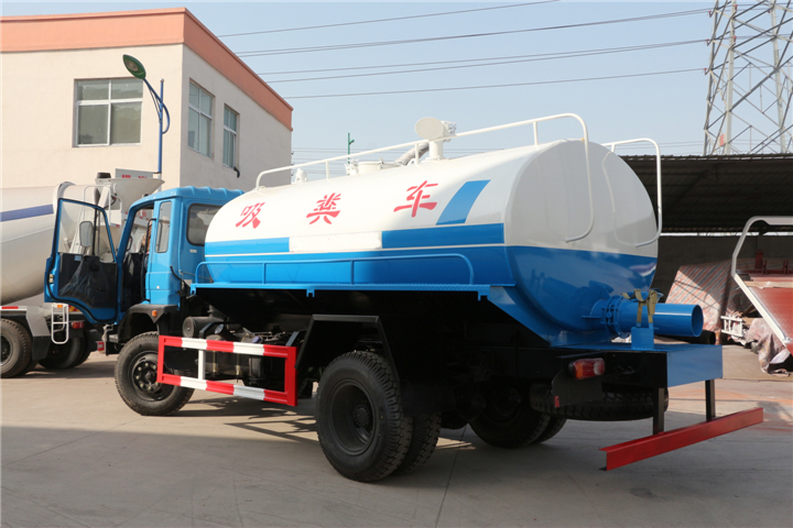 東風(fēng)145國(guó)五8方吸糞車