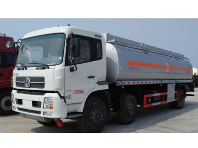 東風(fēng)特商三軸20噸油罐車