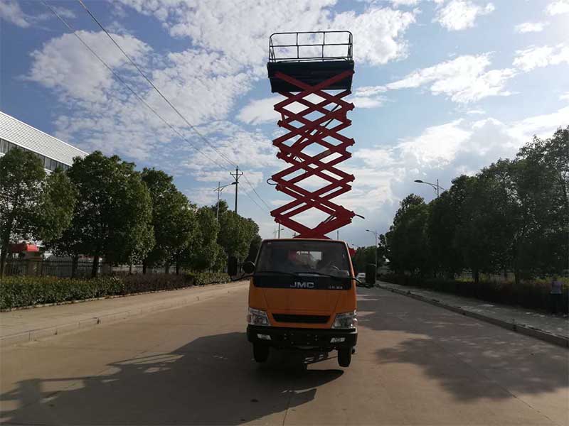 江鈴10米升降平臺式高空作業車