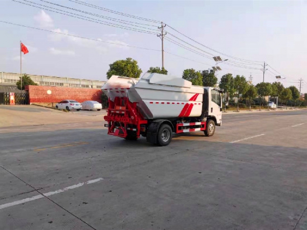 五十鈴100p國六無泄漏后高位掛桶壓縮垃圾車