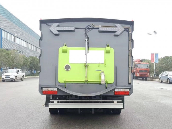 東風大多利卡5水/5塵洗掃車(國六)