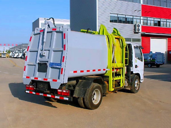 凱馬國六6方藍(lán)牌自裝卸掛桶)式垃圾車