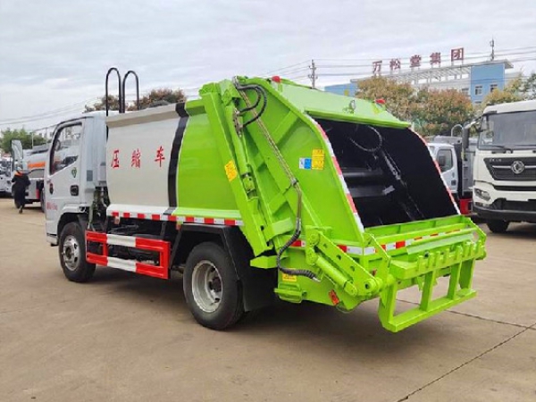 東風(fēng)小多利卡國六4方藍牌壓縮式垃圾車