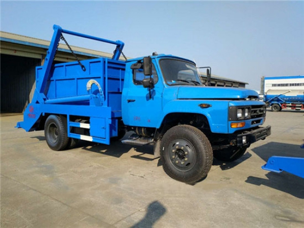 東風(fēng)尖頭140擺臂式垃圾車(8方)