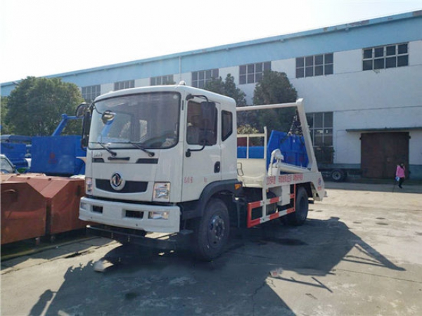 東風(fēng)T3擺臂式垃圾車(8-10方)