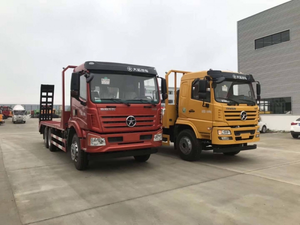 大運后八輪平板運輸車