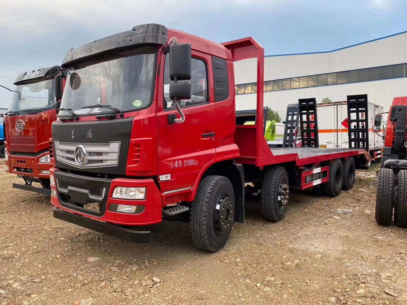 東風D17-H前四后八平板運輸車