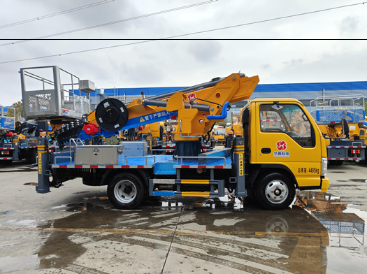 28米慶鈴五十鈴藍牌直臂高空作業車